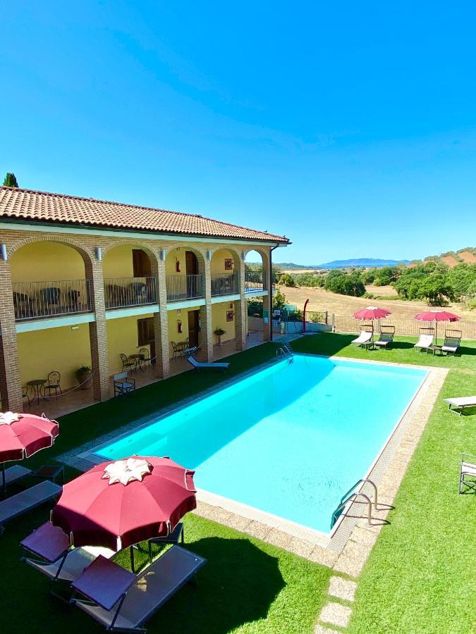 Hotel Ristorante Le Querciolaie Dei Ricci فونتيبلاندا المظهر الخارجي الصورة