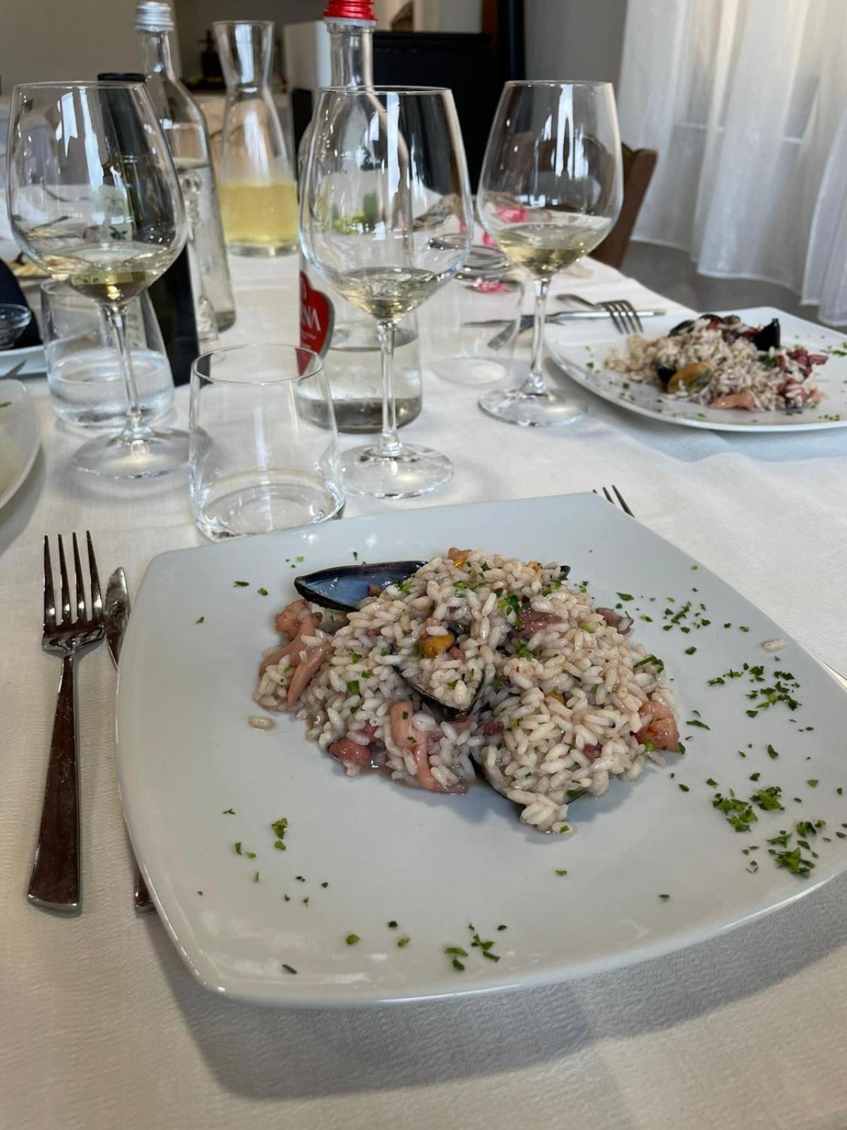 Hotel Ristorante Le Querciolaie Dei Ricci فونتيبلاندا المظهر الخارجي الصورة