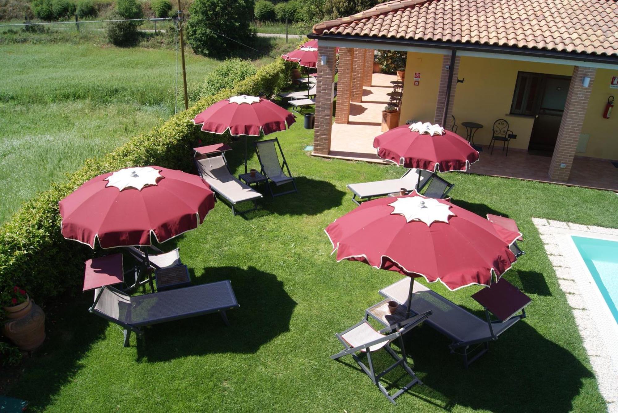 Hotel Ristorante Le Querciolaie Dei Ricci فونتيبلاندا المظهر الخارجي الصورة
